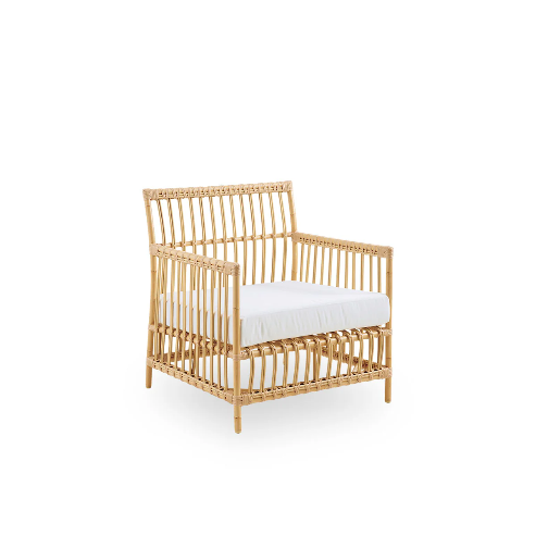 Sikta Design Caroline Lounge Chair Exterior antik